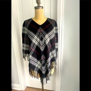 Lord & Taylor women’s poncho OS